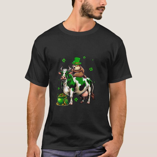 Groundhog Riding Cow Klöver Lucky Patrick s Day C T Shirt (Framsida)