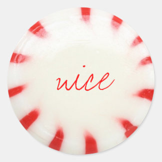 Grov eller fin helgdag runt klistermärke