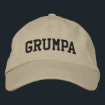 Grumpa | Funny Grumpy Grandpa in Black Broderad Keps<br><div class="desc">Enkel textdesign i vintagen av ett intilliggande smeknamn för morfar - grumpa.</div>