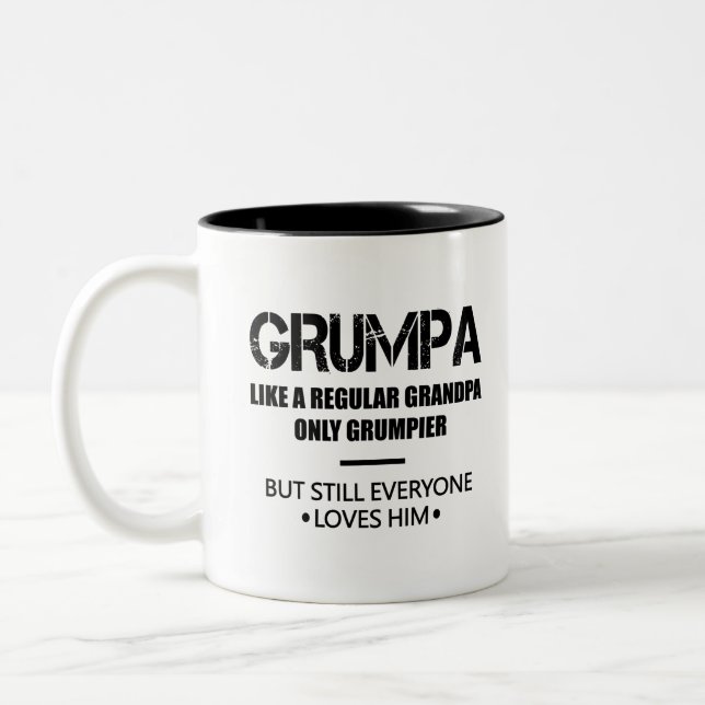 Grumpa som en vanlig farfar, bara grinig pappa Två-Tonad mugg (Vänster)