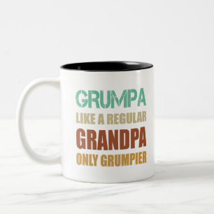 Grumpa som en vanlig farfar fast grinig far Två-Tonad mugg
