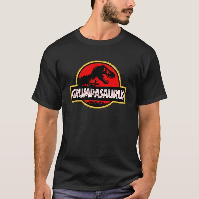 GRUMPASAURUS GRUMPY OLD MAN JOKE DINOSAUR T SHIRT (Framsida)