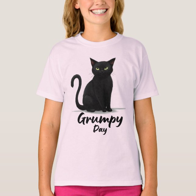 Grumpy Day med Black Cat T Shirt (Framsida)