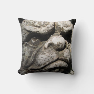 Grumpy Gargoyle Pillow Kudde