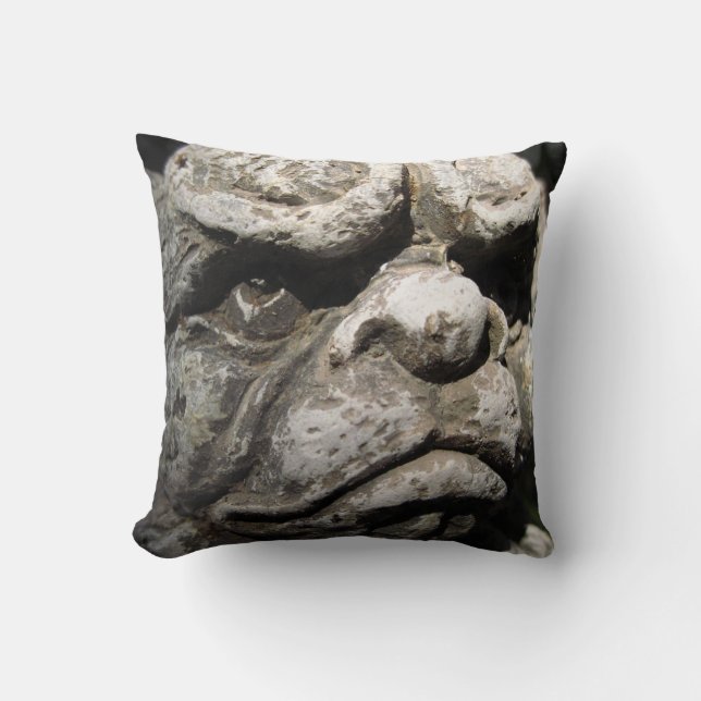 Grumpy Gargoyle Pillow Kudde (Framsida)