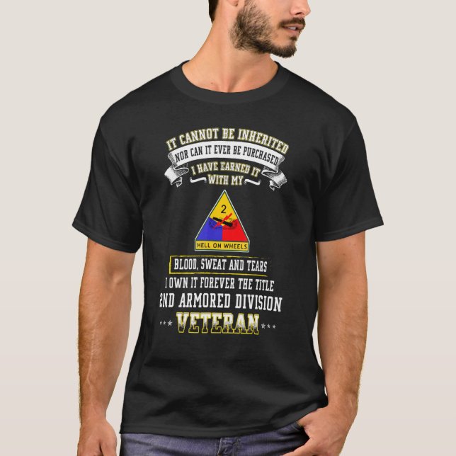 Grumpy Old 2:e Armored Division Veteran Far Day T Shirt (Framsida)