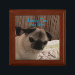 Grumpy Pug Gift Sätt i foto-färaren för sällskapsd Minnesask<br><div class="desc">Njut av den här söta grumliga nybörjaren,  för annars sätter du in en bild av din helt förträffliga hund eller katt själv eller som gåva till en pugägare,  hund eller katt mamma eller till en djurförälder!Detta är en underbar presentidé för djurägare för jul- och födelsedagar!</div>