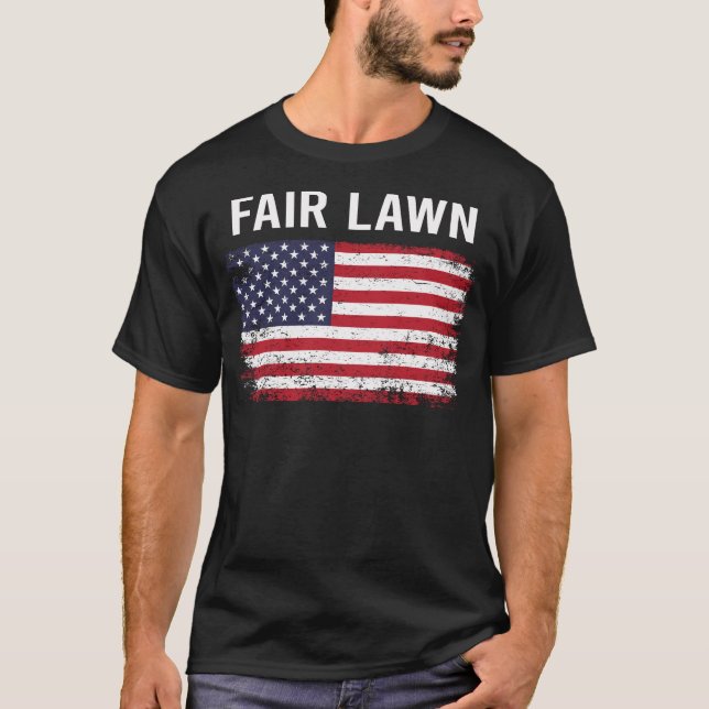 Grunge American Flagga Fair Gräsmatta T Shirt (Framsida)
