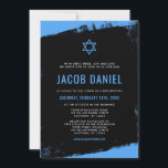Grunge Blå Svarta Bar Mitzvah-inbjudningar Inbjudningar<br><div class="desc">Snygga blå och svarta Bar Mitzvah-inbjudningar som säkert gör intryck. Moderna teckensnitt med en svart och blå grungebakgrund.</div>