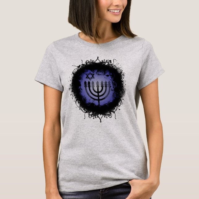 Grunge Chanukah Menorah T-Shirt (Framsida)