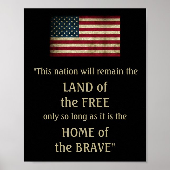 Grunge Flagga Home of the Modig Freedom Quote Poster (Framsidan)