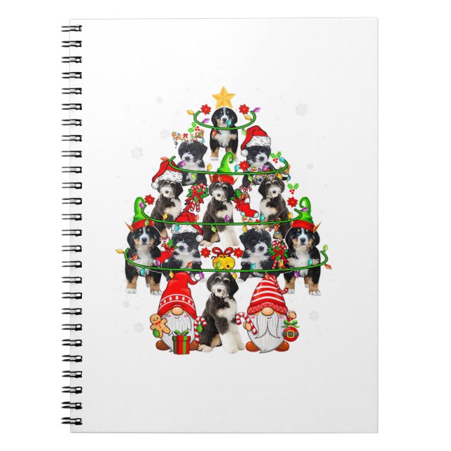 Grupp Santa Reindeer Elf Bernedoodles som jul Anteckningsbok (Framsidan)