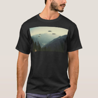 Grupp Ufo Flyger Över Berg 80Tals Retro Foto T Shirt