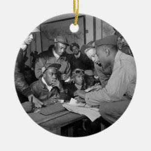 Gruppen för kämpen för Tuskegee Airmen lotsar d Julgransprydnad Keramik