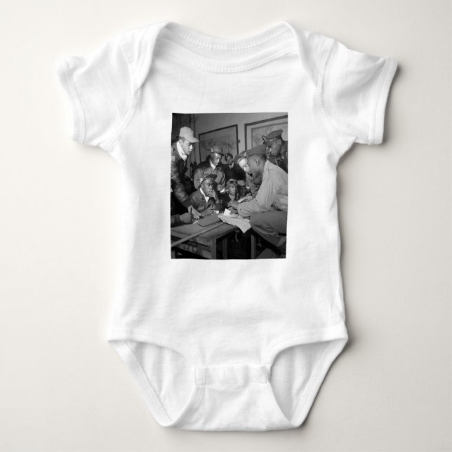 Gruppen för kämpen för Tuskegee Airmen lotsar den T-shirt (Framsida)