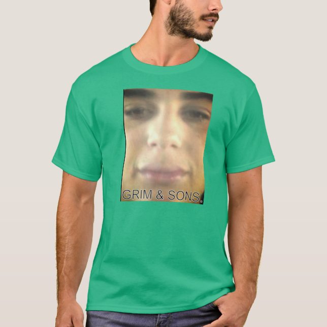 GRYMMA & SONSANSIKTEN TEE (Framsida)