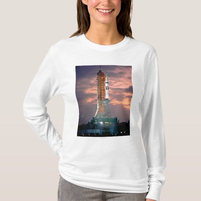 Gryningavbrott bak ASTP Saturn IB CDDT T-shirt (Framsida)