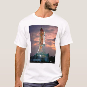Gryningavbrott bak ASTP Saturn IB CDDT Tee