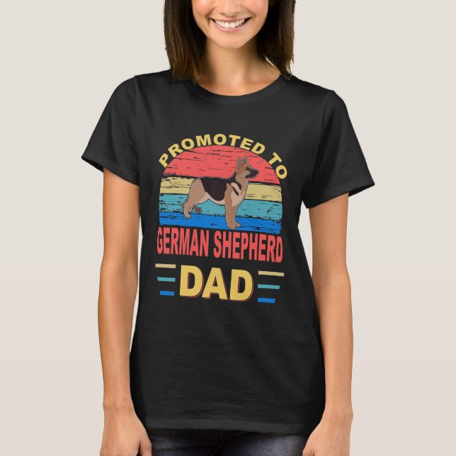 GSD035 - Främjad till tyska Shepherd Pappa T Shirt (Framsida)