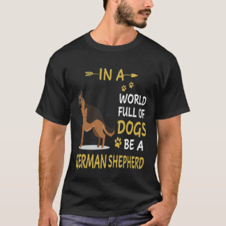 GSD064 - I en Fullt av Hundar blir en tysk sheph T Shirt