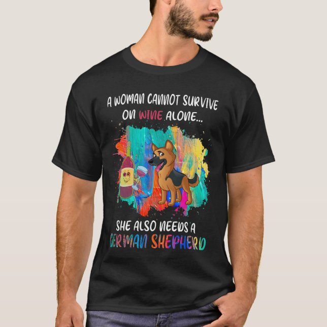 GSD073 - En kvinna kan inte Överleva på Vin-Ensam  T Shirt (Framsida)