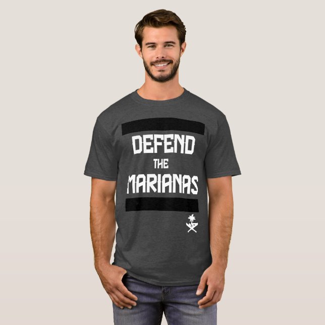 GUAM SPRINGA 671 försvarar marianasna T-shirt (Hel framsida)