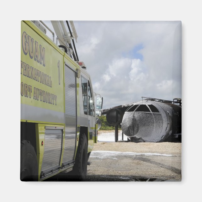 Guams WONPAT-flygplats Magnet (Framsidan)