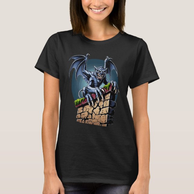Guardian of the Heights: A Gothic Gargoyle Artwork T Shirt (Framsida)