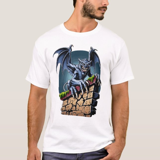 Guardian of the Heights: A Gothic Gargoyle Artwork T Shirt (Framsida)