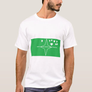 GUD är god när JESUS kom i köttet med hjärtan T Shirt