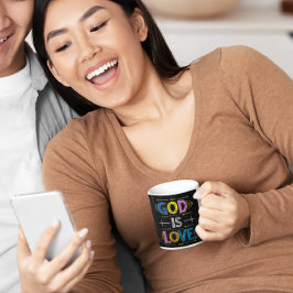 gudomligt meddelande: Gud är Kärlek pilar Kaffemugg