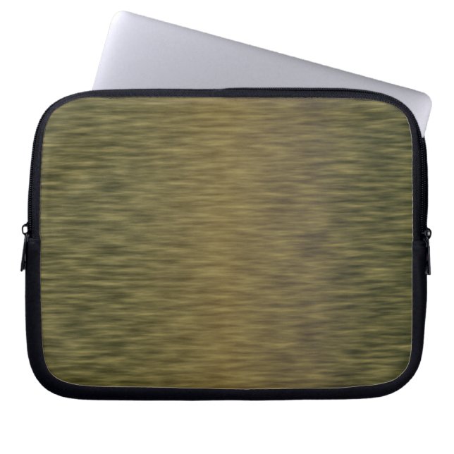 Guerilla Warfare Camo Laptop Sleeve (Framsidan)
