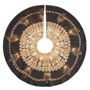 Guildhall Elegance: Antique Chandelier View Julgransmatta Borstad Polyester