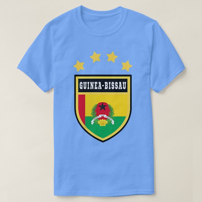 Guinea-Bissaus Pocket jackar om armens nationella  T Shirt (Design framsida)