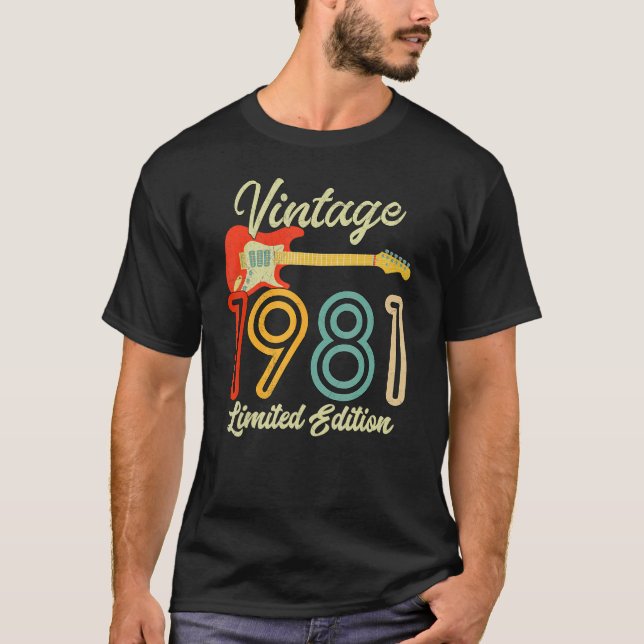 Guitar 41 år gammal Vintage 1981 T Shirt (Framsida)