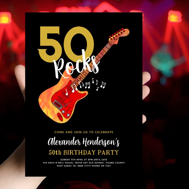 Guitar 50:e Födelsedagsfesten för honom Inbjudningar (Rock and roll 50th birthday party invitation 50 Rocks electric flame guitar with musical notes black)