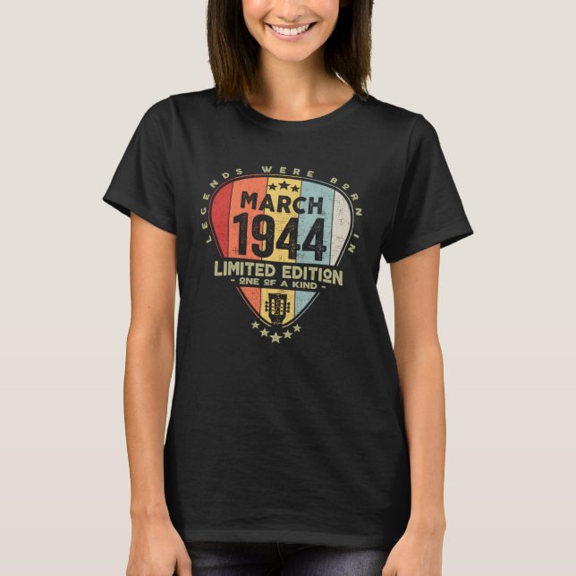 Guitar Pick  Legends Were Born In March 1944 Guita T Shirt (Framsida)