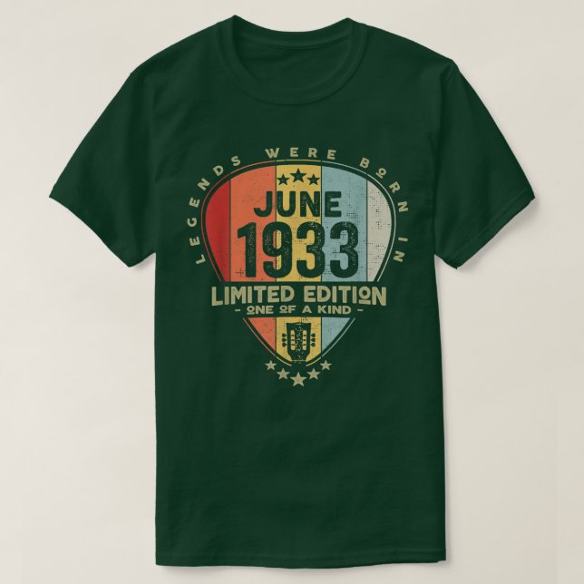 Guitar PickLegends föddes i juni 1933 Guitar T Shirt (Design framsida)