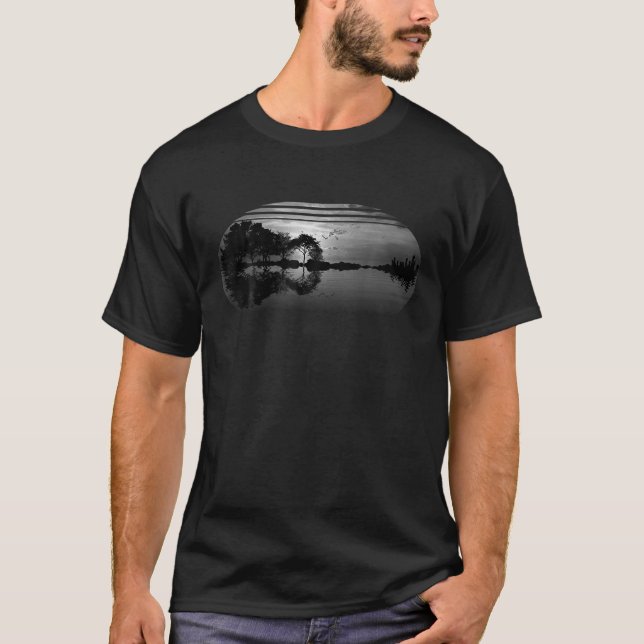 Guitar Sunset Himlar Träd City Sjö Reflection Styl T Shirt (Framsida)
