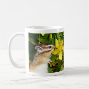 Gul blomma och jordekorre (4) kaffemugg