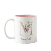 Gul bokstav M, Monogram M, Rosa blommig gåva till 