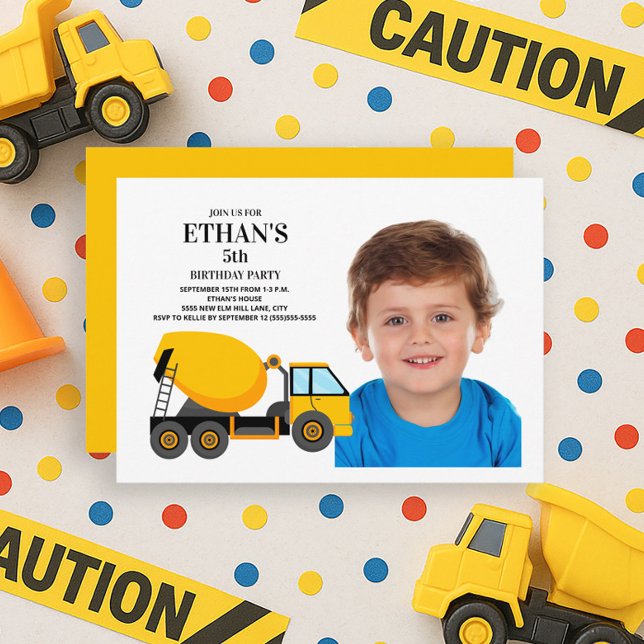 Gul cementbil barnkalas  inbjudningar (Construction birthday party photo invitation)