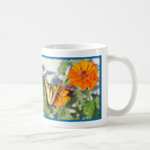 gul fjäril kaffemugg