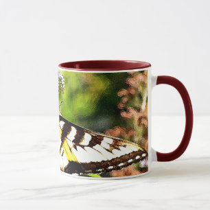 Gul fjäril på lavendelfjärilen Bush Mugg