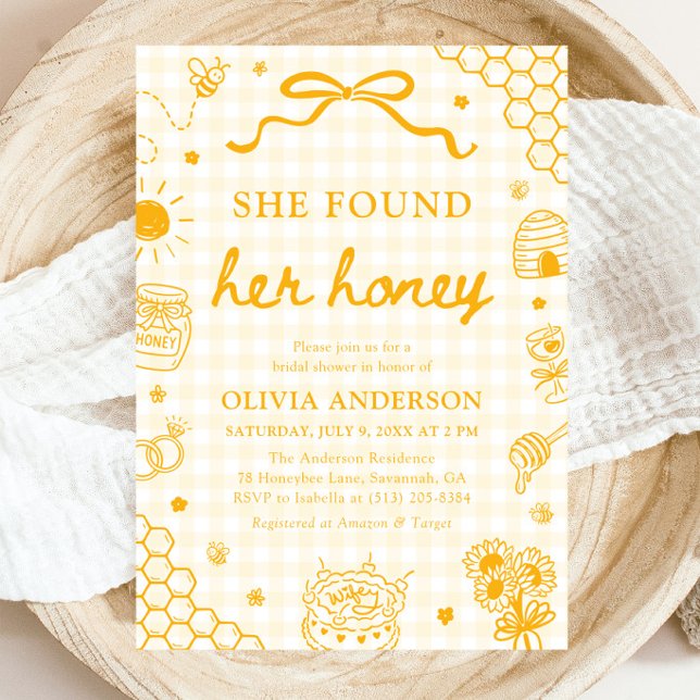 Gul Gingham Hon Fann Sin Honung Bröllopsfest Inbjudningar (Yellow Gingham She Found Her Honey Bridal Shower Invitation)
