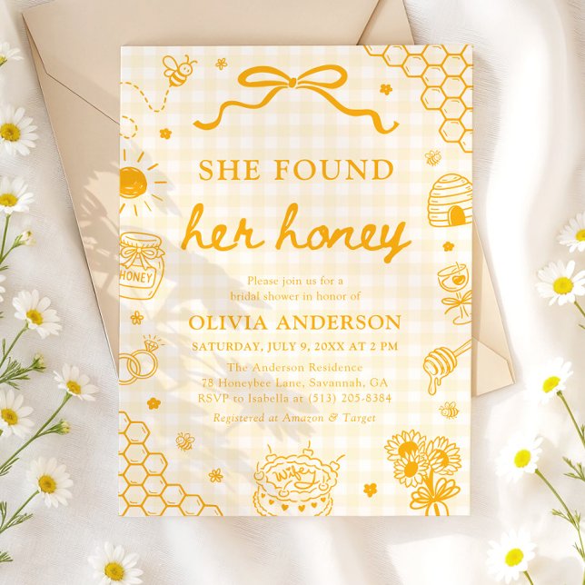 Gul Gingham Hon Fann Sin Honung Bröllopsfest Inbjudningar (Yellow Gingham She Found Her Honey Bridal Shower Invitation)