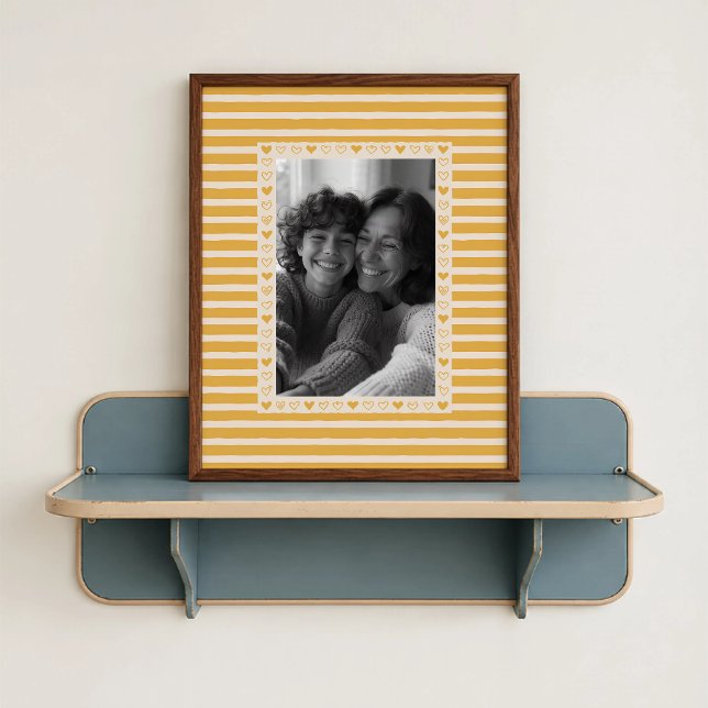 Gul hjärngränsposter - Anpassad present Poster (Yellow Heart Border Poster - close-up view (frame/decor not included)
)