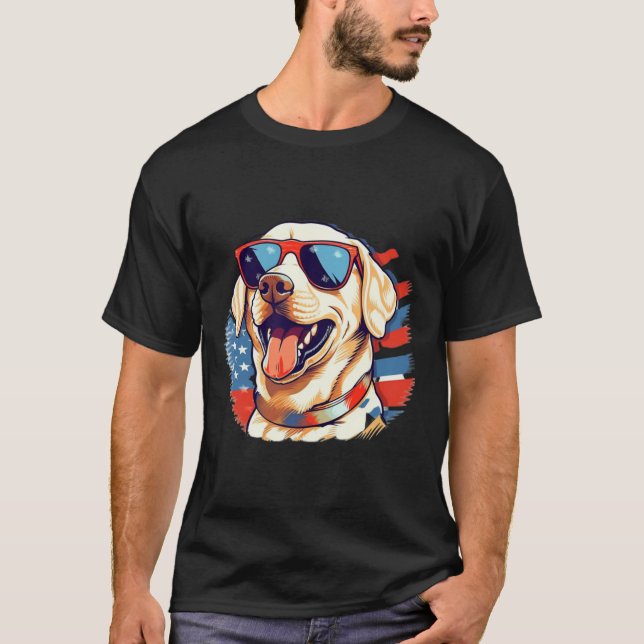 Gul lab 4:e juli: Design Patriotic Valp Labrad T Shirt (Framsida)