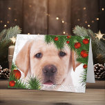 Gul lab julkort - Cute Hund Puppy Labrador Helgkort<br><div class="desc">Skicka julhälsningar med detta vackra Gul lab julkort. Inuti: God jul ~ Gott nytt år. Anpassa till din familj namn, eller ta bort om du vill skriva till dig själv. Det här gult labrador christmas-kortet kommer att vara en favorit för alla arbetsladdar älskare. Besök vår samling för att matcha gul...</div>