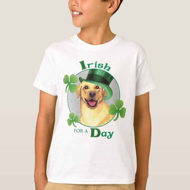 Gul lab Sts Patrick dag Tee Shirt (Framsida)